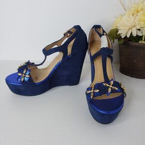 Bakers Blue Embellished Valentin Wedges Size 9